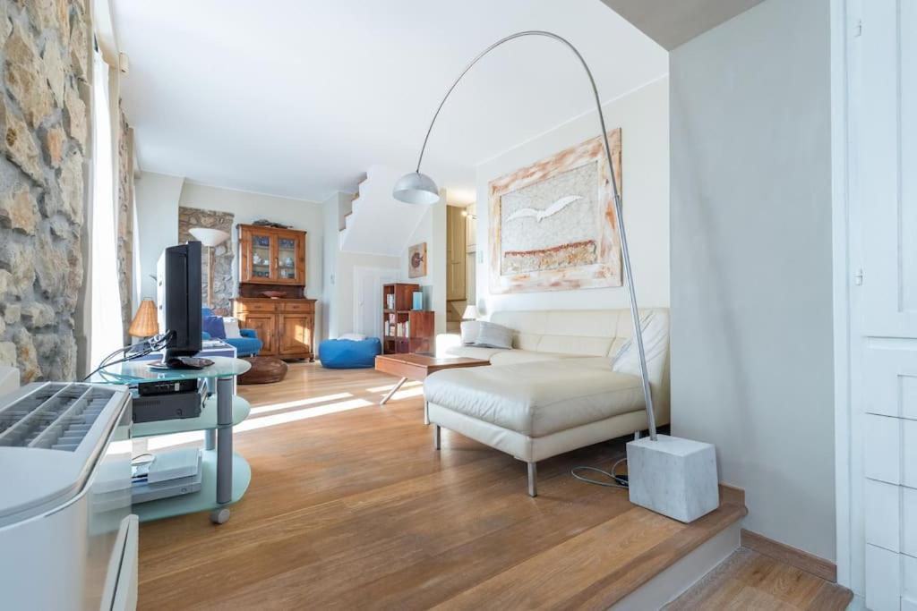 Villa Rocky - Luxury 3Br Apt In Liberty Villa.Pool,Garden,Wifi Roquebrune-Cap-Martin Exteriör bild